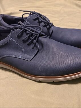 Men's Navy Casual Lace-Up Shoes